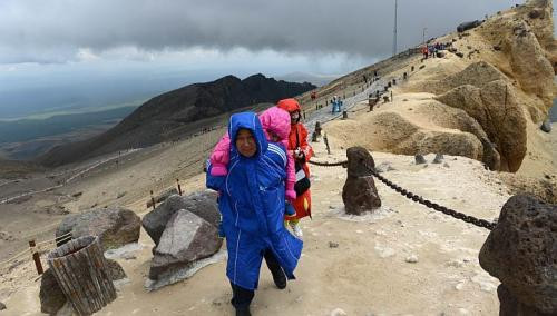 Dân Hàn sang Trung Quốc ngắm "nơi sinh ông Kim Jong-Il" ảnh 1