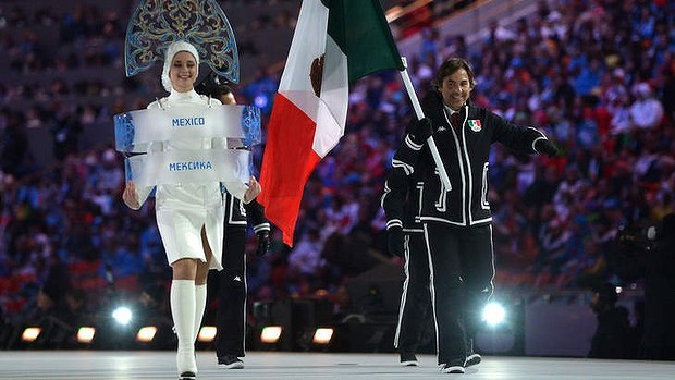 Người chụp ảnh ngực trần cho nữ VĐV Liban lên tiếng ảnh 2