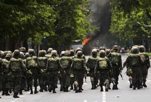 Quân đội Thái Lan dọa "sử dụng vũ lực" nếu bất ổn tiếp diễn ảnh 1