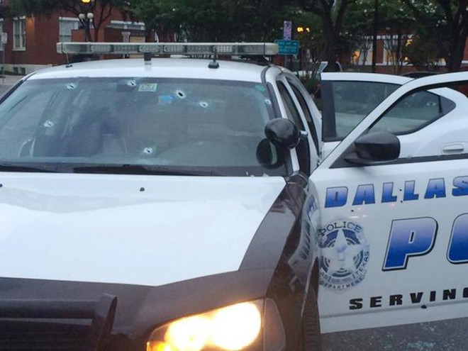 Vụ tấn công trụ sở cảnh sát Dallas không phải là khủng bố ảnh 1