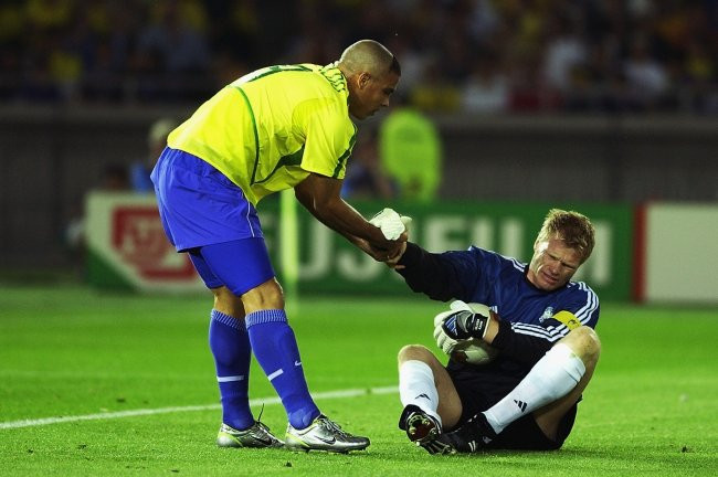 Xem lại cảnh Ronaldo kết liễu Đức trong trận chung kết 2002 ảnh 1