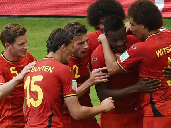 Kết thúc lượt trận hai: Đã có 6 đội vượt qua vòng đấu bảng ảnh 1