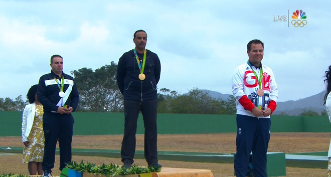 Đoàn thể thao kỳ lạ nhất Olympic Rio giành HCV đầu tiên ảnh 1