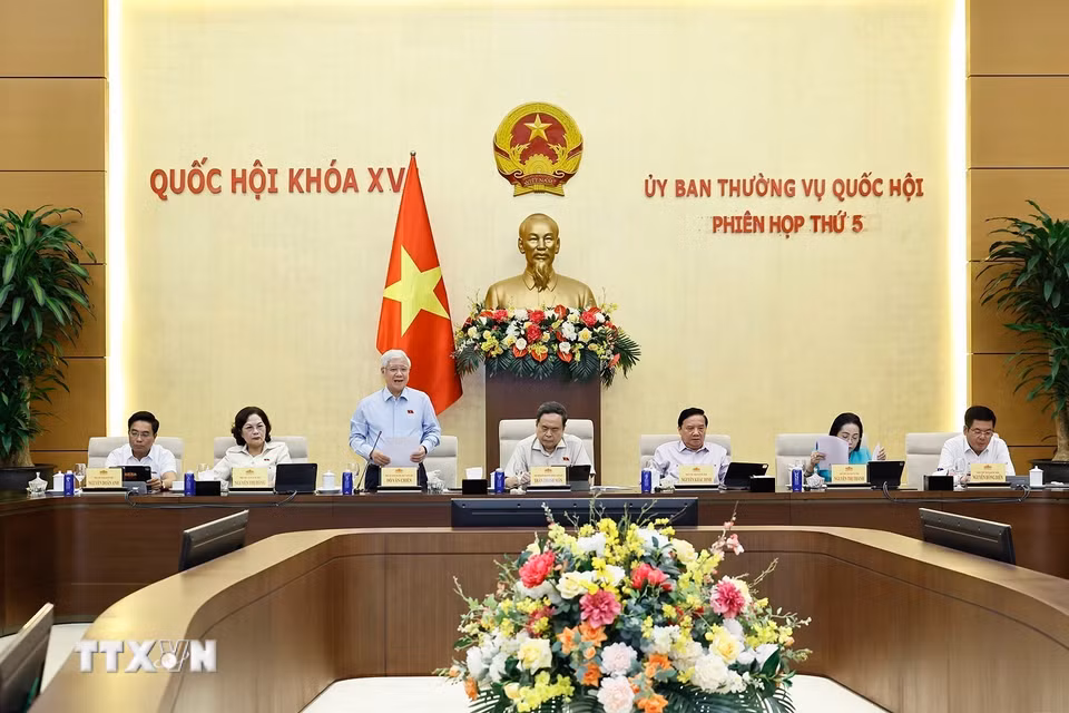 Phó Chủ tịch Thường trực Quốc hội Đỗ Văn Chiến phát biểu. (Ảnh: Doãn Tấn/TTXVN)