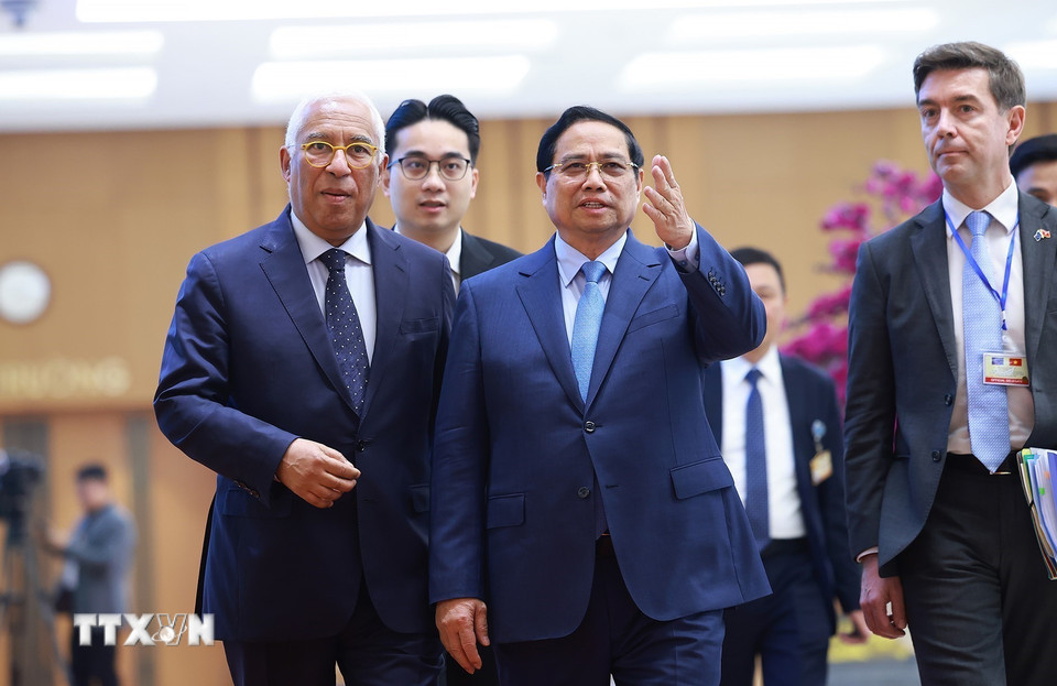 Thủ tướng Phạm Minh Chính hội kiến Chủ tịch Hội đồng châu Âu António Costa. (Ảnh: Dương Giang/TTXVN)