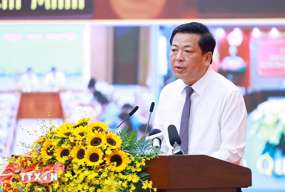 Bộ trưởng Bộ Xây dựng Trần Hồng Minh phát biểu hưởng ứng phong trào thi đua tăng trưởng bền vững 2 con số giai đoạn 2026-2030. (Ảnh: Dương Giang/TTXVN)_