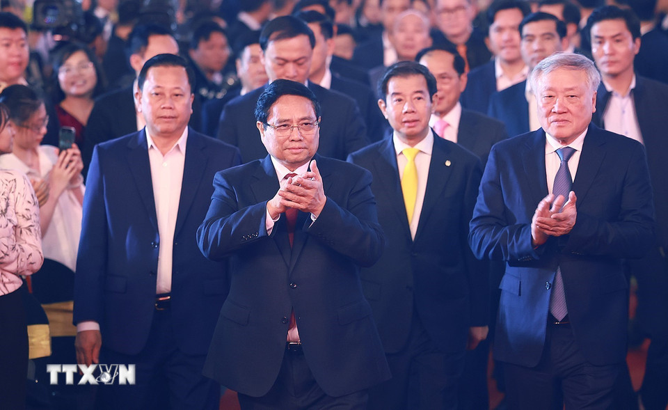 Thủ tướng Phạm Minh Chính đến dự Lễ bế mạc Hội chợ Mùa Xuân lần thứ nhất năm 2026. (Ảnh: Dương Giang/TTXVN)