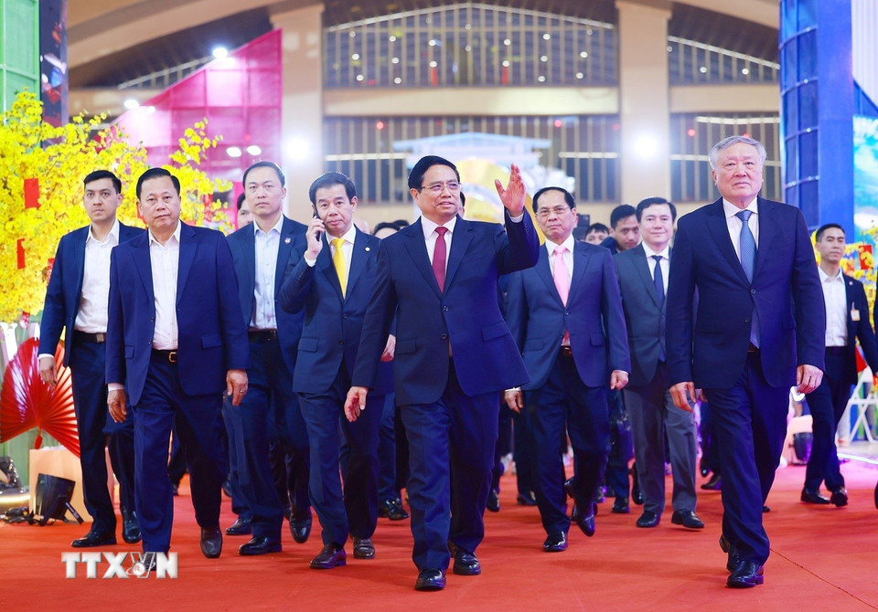 Thủ tướng Phạm Minh Chính đến dự Lễ bế mạc Hội chợ Mùa Xuân lần thứ nhất năm 2026. (Ảnh: Dương Giang/TTXVN)