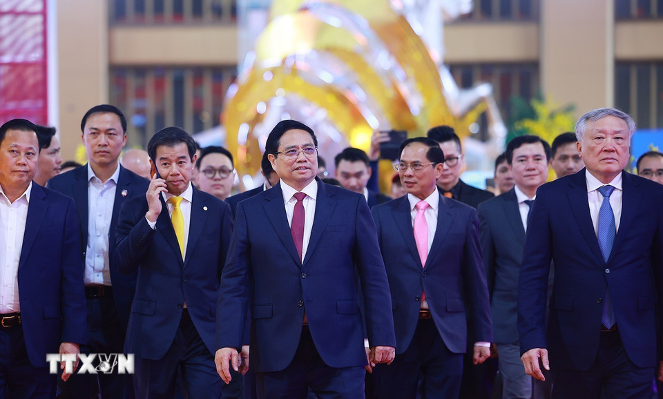 Thủ tướng Phạm Minh Chính đến dự Lễ bế mạc Hội chợ Mùa Xuân lần thứ nhất năm 2026. (Ảnh: Dương Giang/TTXVN)