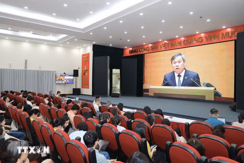 Cán bộ, đảng viên thuộc Đảng bộ Thông tấn xã Việt Nam tham dự Hội nghị. (Ảnh: Minh Quyết/TTXVN)