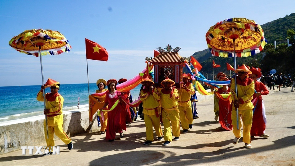 Một trong các nghi thức của Lễ hội. (Ảnh: Sỹ Thắng/TTXVN)