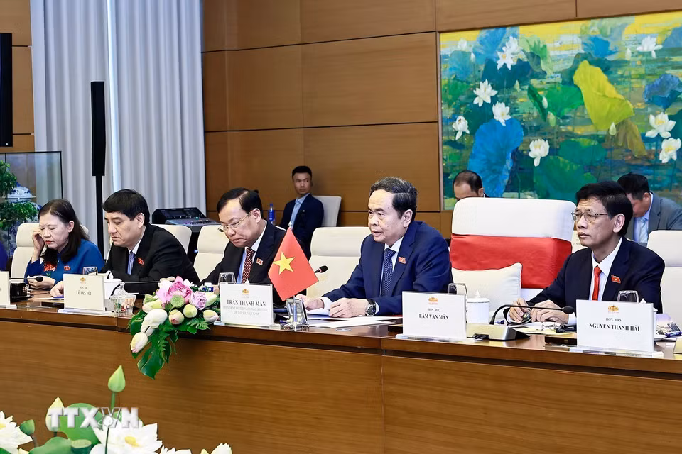 Chủ tịch Quốc hội Trần Thanh Mẫn phát biểu tại cuộc hội đàm với Chủ tịch Quốc hội Campuchia Samdech Khuon Sudary. (Ảnh: Doãn Tấn/TTXVN)