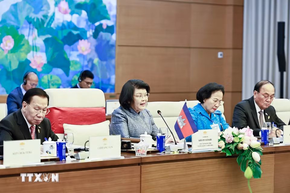 Chủ tịch Quốc hội Campuchia Samdech Khuon Sudary phát biểu. (Ảnh: Doãn Tấn/TTXVN)