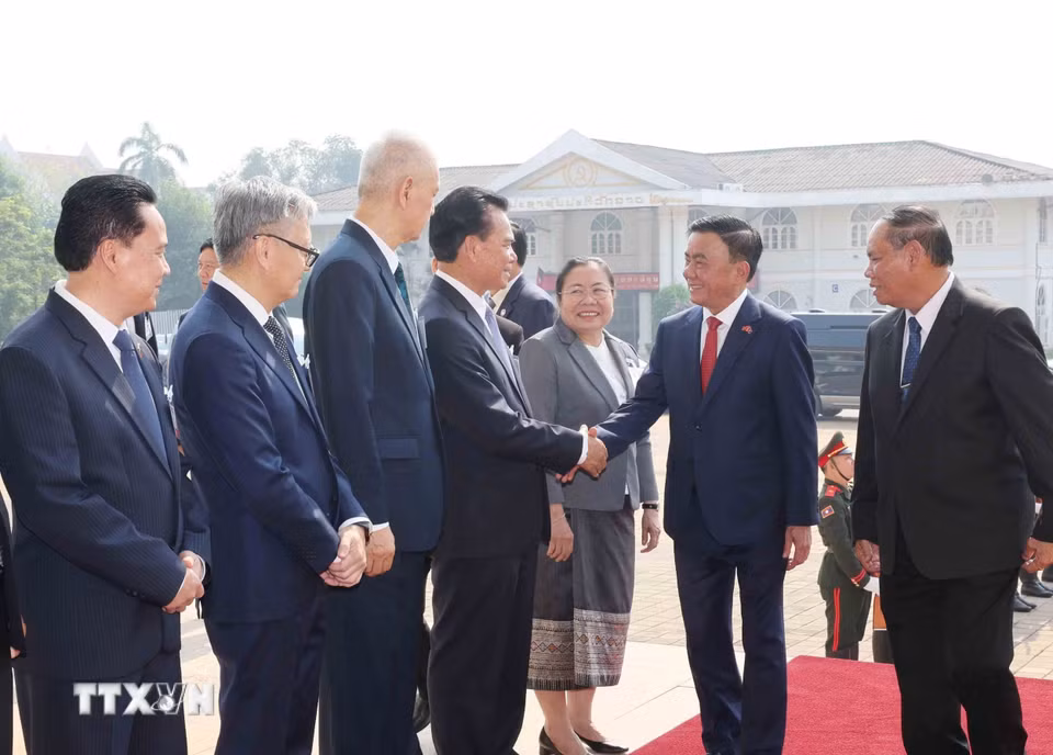 Lễ đón chính thức Thường trực Ban Bí thư Trần Cẩm Tú và Đoàn đại biểu cấp cao Việt Nam. (Ảnh: Phương Hoa/TTXVN)