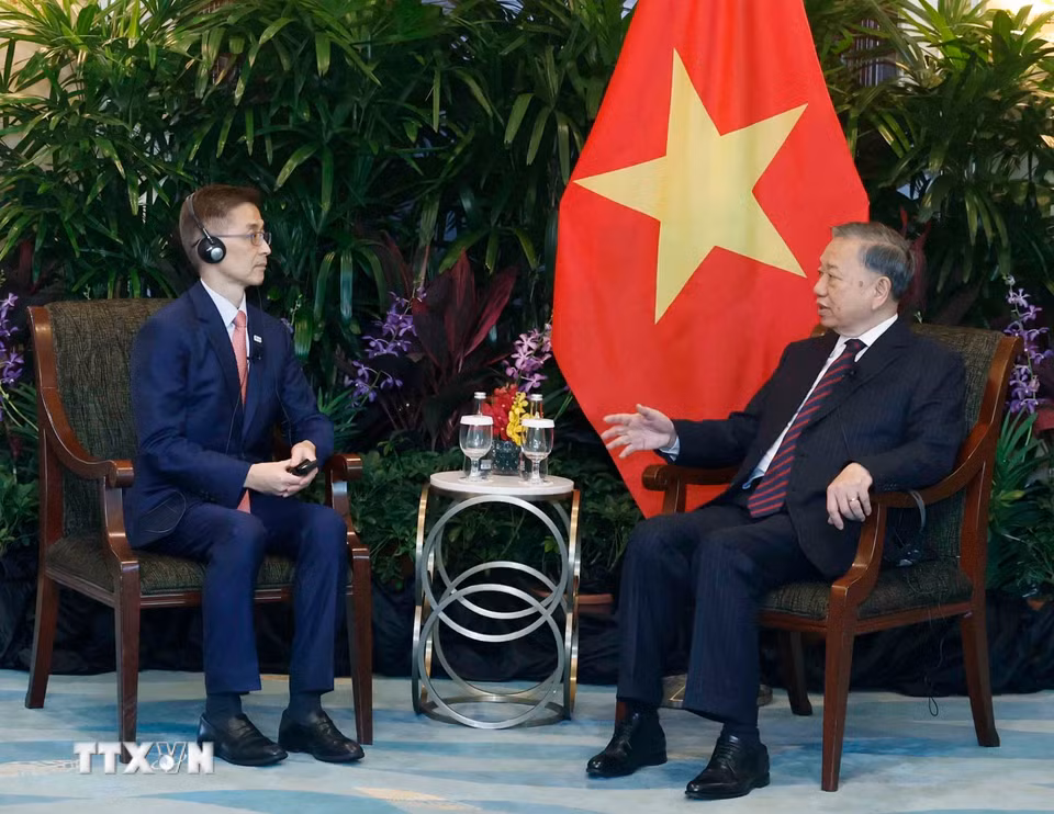 Tổng Bí thư, Chủ tịch nước Tô Lâm tiếp ông Wong Kim Yin, Tổng giám đốc Tập đoàn Sembcorp. (Ảnh: Thống Nhất/TTXVN)