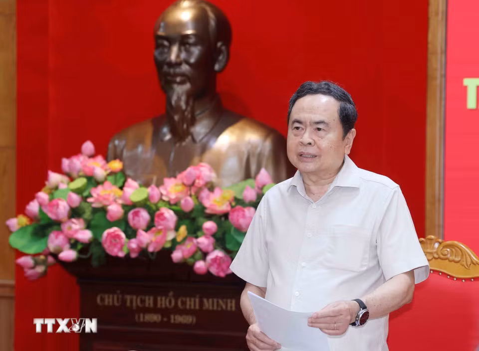 Chủ tịch Quốc hội Trần Thanh Mẫn, Trưởng Đoàn kiểm tra, giám sát số 11 của Bộ Chính trị phát biểu chỉ đạo Hội nghị. (Ảnh: Phương Hoa/TTXVN)
