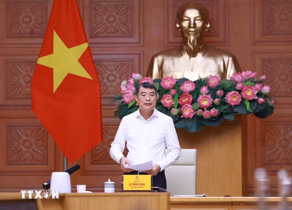 Thủ tướng Lê Minh Hưng chủ trì làm việc với lãnh đạo Bộ Tư pháp. (Ảnh: Dương Giang/TTXVN)