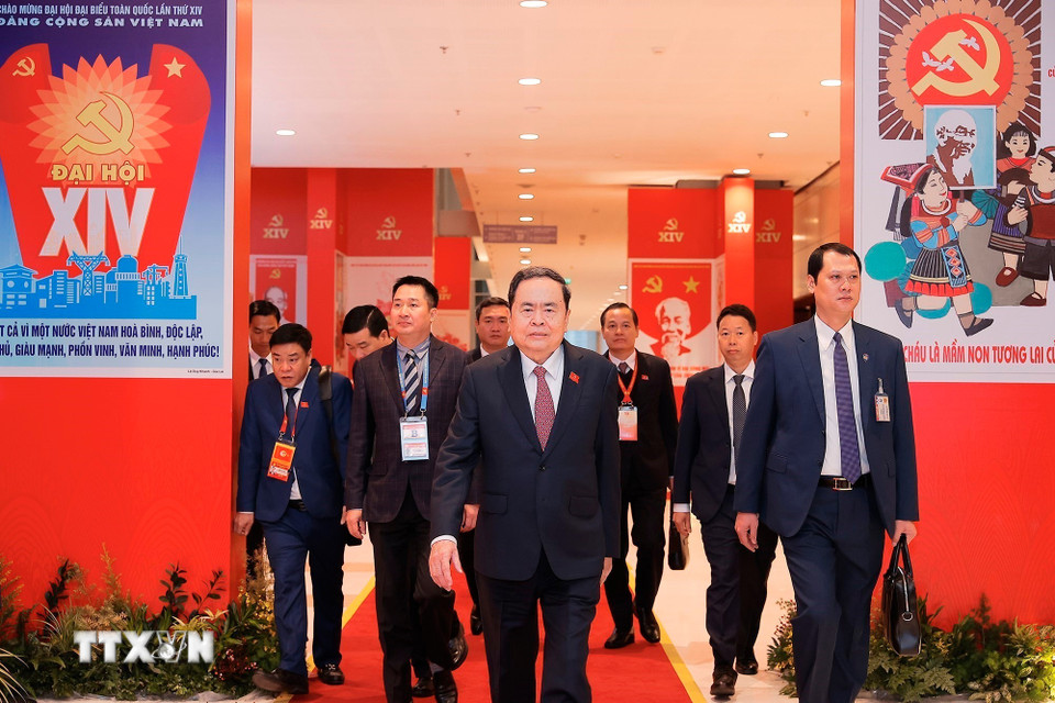 Chủ tịch Quốc hội Trần Thanh Mẫn đến dự ngày làm việc thứ tư Đại hội XIV của Đảng, sáng 22/1. (Ảnh: TTXVN)