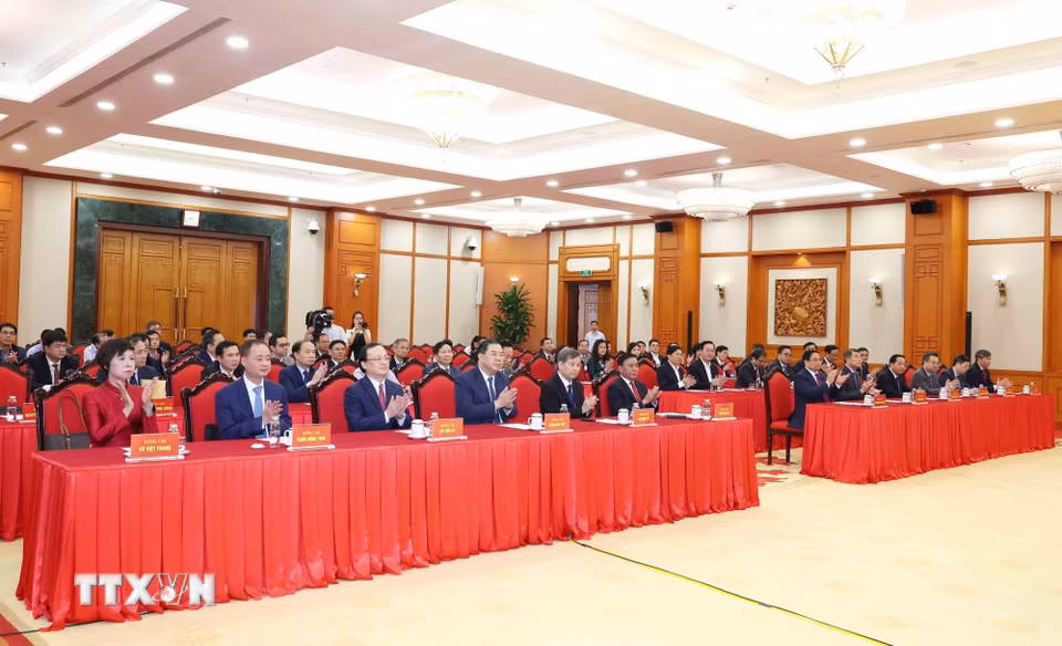 Các đại biểu tham dự Hội nghị công bố Quyết định của Bộ Chính trị về công tác tổ chức và cán bộ. (Ảnh: Phương Hoa/TTXVN)