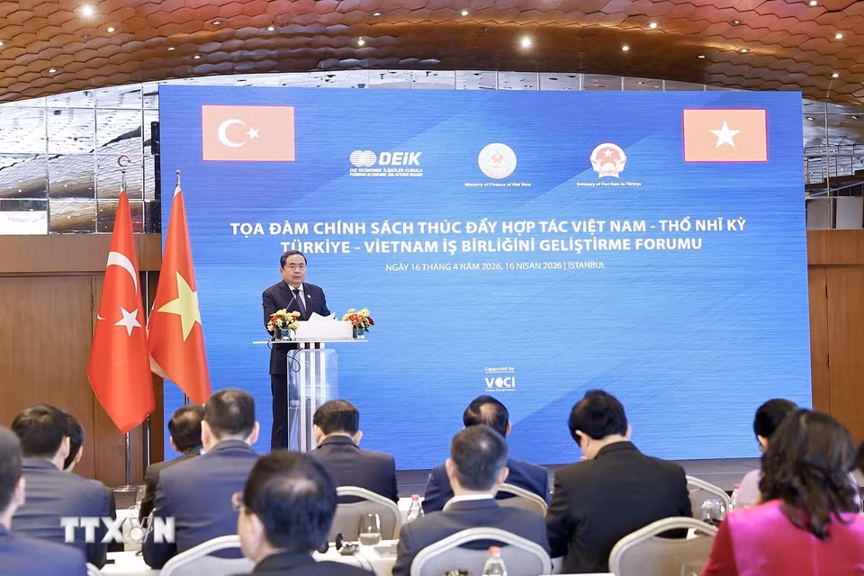 Chủ tịch Quốc hội Trần Thanh Mẫn phát biểu tại Phiên khai mạc Tọa đàm chính sách thúc đẩy hợp tác Việt Nam-Thổ Nhĩ Kỳ. (Ảnh: Doãn Tấn/TTXVN)