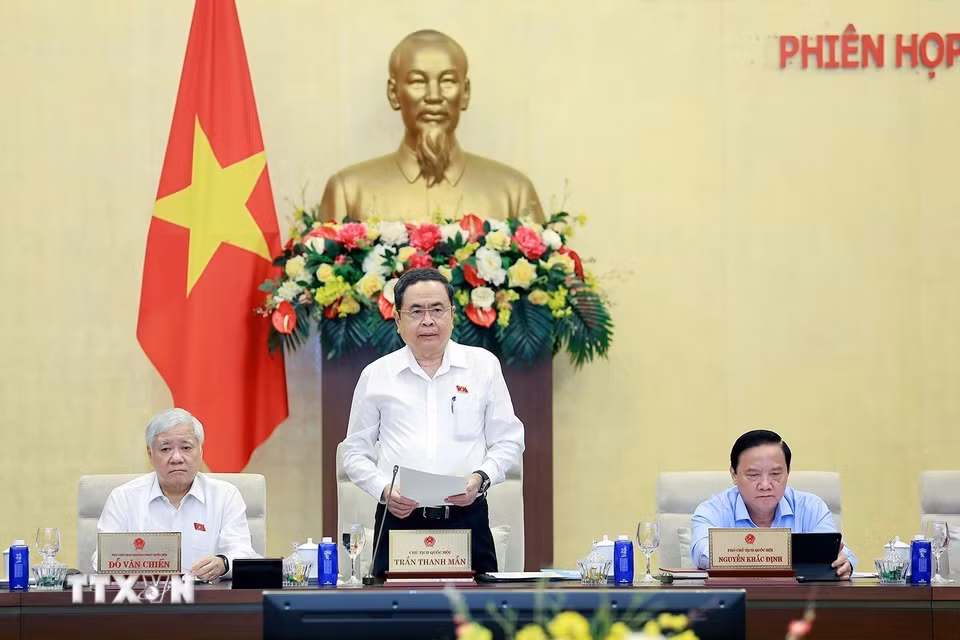Chủ tịch Quốc hội Trần Thanh Mẫn phát biểu khai mạc Phiên họp thứ 2 của Ủy ban Thường vụ Quốc hội. (Ảnh: Doãn Tấn/TTXVN)