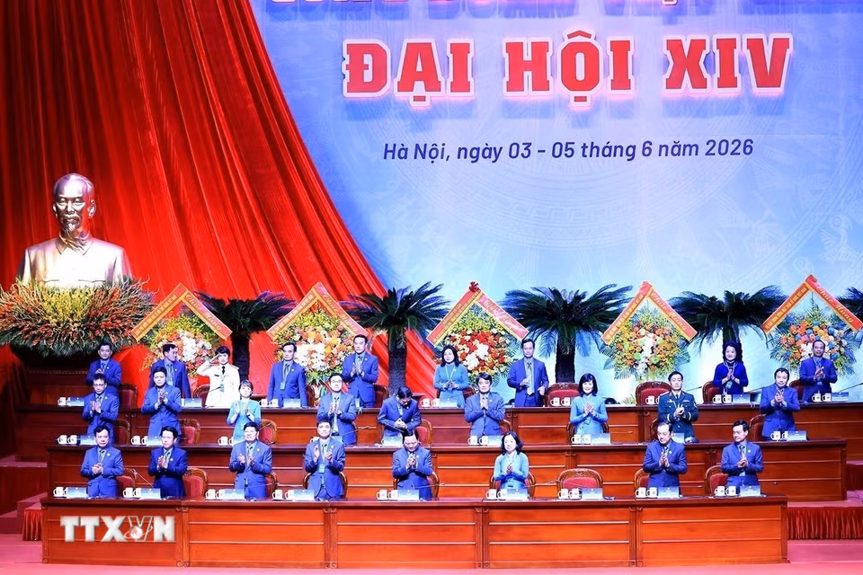 Đoàn Chủ tịch điều hành Đại hội. (Ảnh: Tuấn Anh/TTXVN)