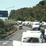 Thái Lan siết chặt, dừng hoàn toàn xuất khẩu nhiên liệu sang Campuchia