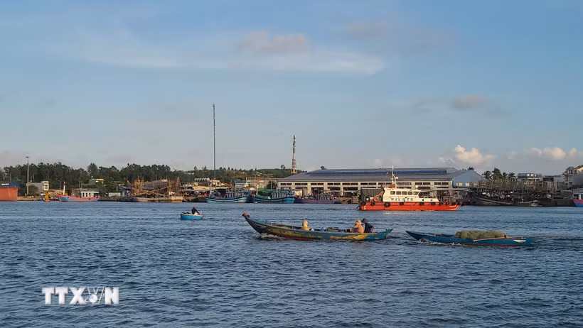 Du lịch biển đảo là một trong những thế mạnh của các địa phương phía Nam thành phố Đà Nẵng. (Ảnh: Mỹ Hà/TTXVN)