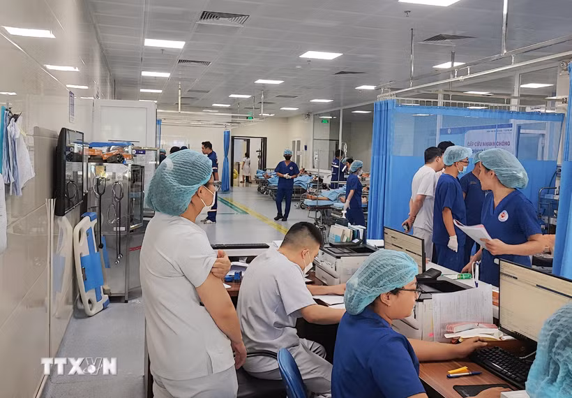 Phần lớn bệnh nhân đang được cấp cứu tại Bệnh viện ngoại khoa 115 Nghệ An. (Ảnh: Văn Tý/TTXVN)