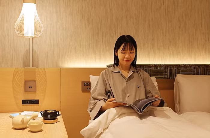Gói nghỉ dưỡng phục hồi giấc ngủ “Totono-ne” tại khách sạn 1899 Tokyo nằm trong khu thương mại Shimbashi.