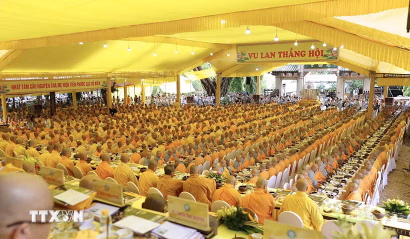 Quang cảnh Đại Lễ Vu Lan. (Ảnh: Văn Dũng/TTXVN)