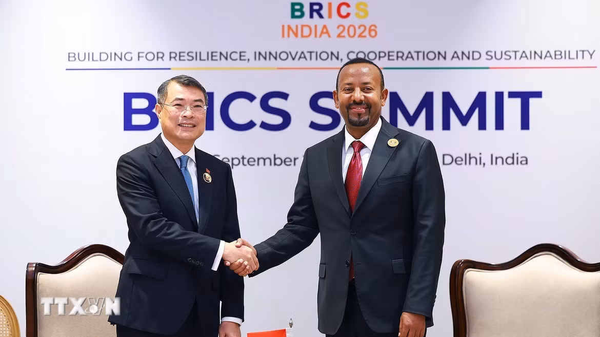 Thủ tướng Lê Minh Hưng gặp Thủ tướng Ethiopia Abiy Ahmed. (Ảnh: Dương Giang/TTXVN)