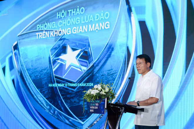 Thượng tướng Lương Tam Quang phát biểu khai mạc sự kiện. (Ảnh: Minh Sơn/Vietnam+) SONR8573.jpg