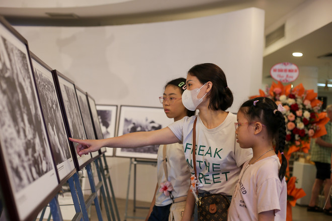 vnp_trien lam anh dien bien phu 6.jpg