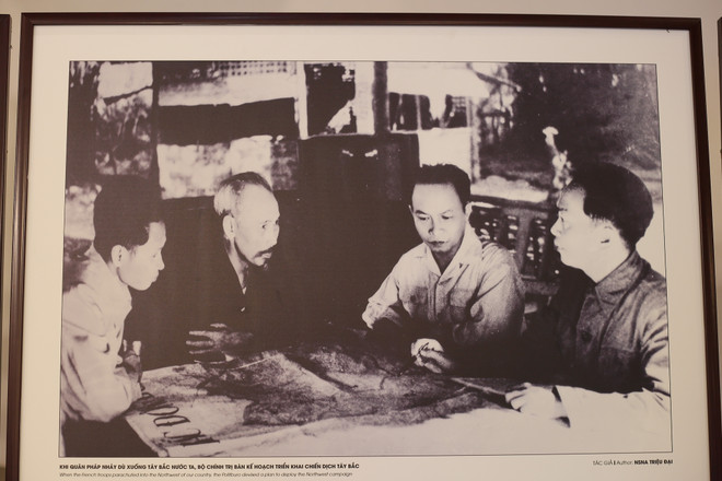 vnp_trien lam anh dien bien phu 8.jpg