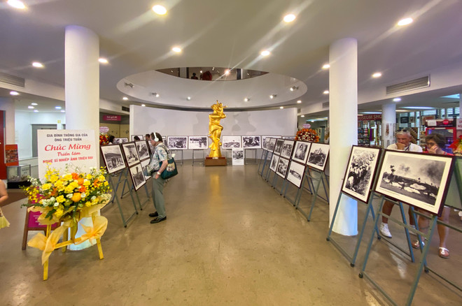 vnp_trien lam anh dien bien phu 2.jpg