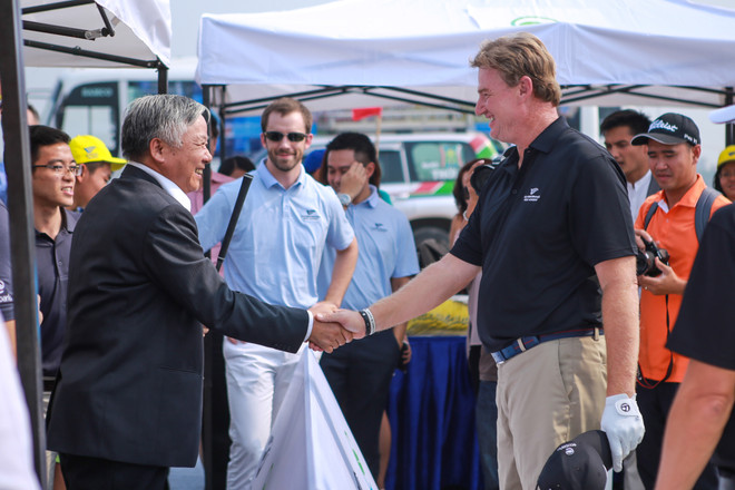 Huyền thoại Golf thế giới Ernie Els lần đầu tiên tới Việt Nam ảnh 5