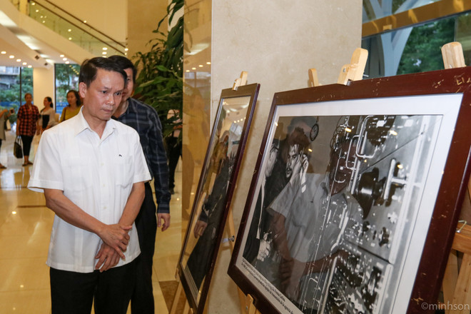 TTXVN khai mạc triển lãm ảnh về huyền thoại Che Guevara ảnh 7