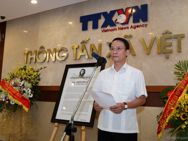 TTXVN khai mạc triển lãm ảnh về huyền thoại Che Guevara ảnh 4