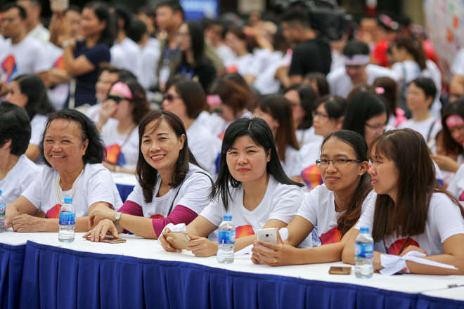 Giới trẻ xếp hình sao năm cánh hưởng ứng Ngày Sở hữu trí tuệ thế giới ảnh 4