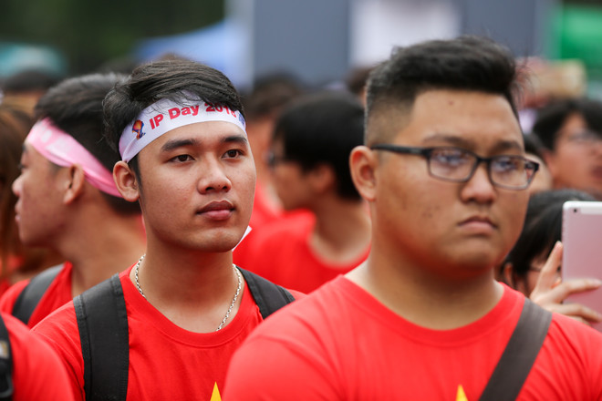 Giới trẻ xếp hình sao năm cánh hưởng ứng Ngày Sở hữu trí tuệ thế giới ảnh 5