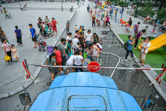 Một số đơn vị liên quan đến sự cố dầu thải ‘không hợp tác’ ảnh 1