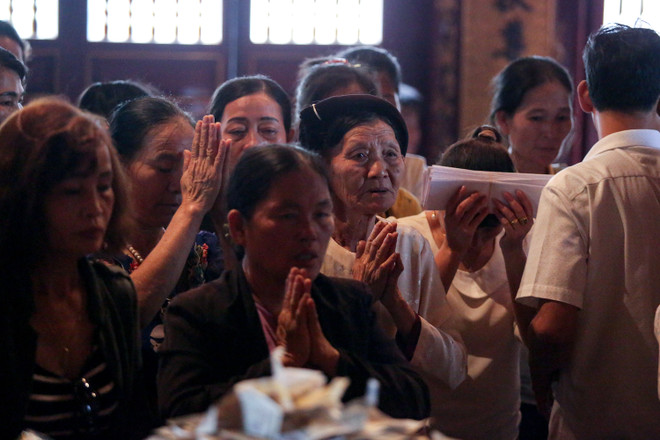 Đền Hùng nhộn nhịp trước khai lễ, hàng nghìn du khách đổ về dâng hương ảnh 15