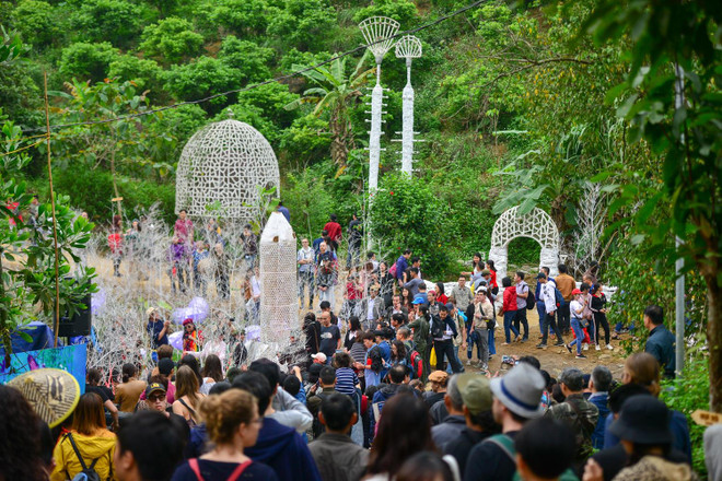 Nghệ sỹ Đào Anh Khánh 'hóa điên' trong Đáo Xuân Chín ảnh 4