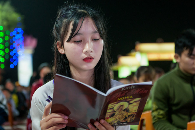 Hà Nam: Lễ cầu an đầu năm dành riêng cho giới trẻ tại chùa Ninh Tảo ảnh 10