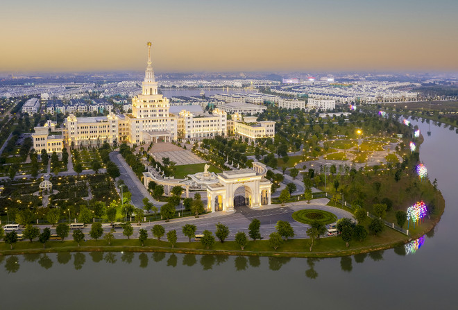 Có gì bên trong trường đại học đẳng cấp 5 sao đầu tiên tại Việt Nam? ảnh 1