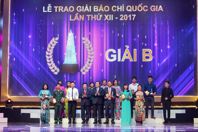 [Photo] Toàn cảnh lễ trao Giải Báo chí quốc gia 2017 ảnh 10