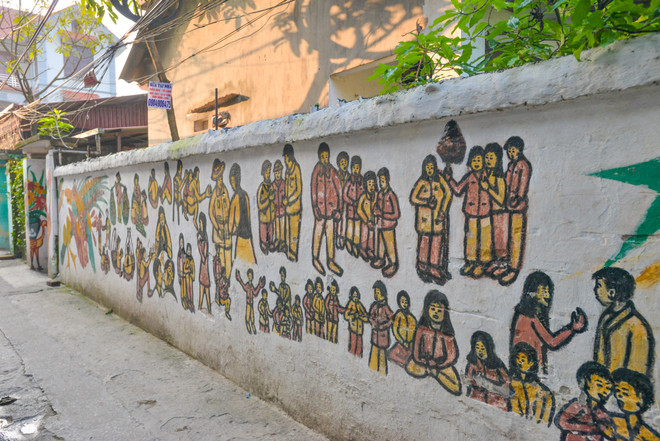 Khám phá những bích họa có một không hai trong con ngõ nhỏ Hà Nội ảnh 10