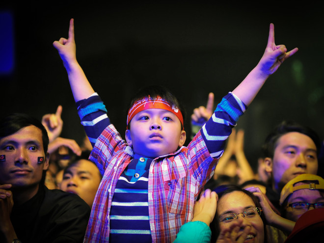 Dàn sao Việt “cháy” cùng live show Đôi bàn tay thắp lửa ảnh 8