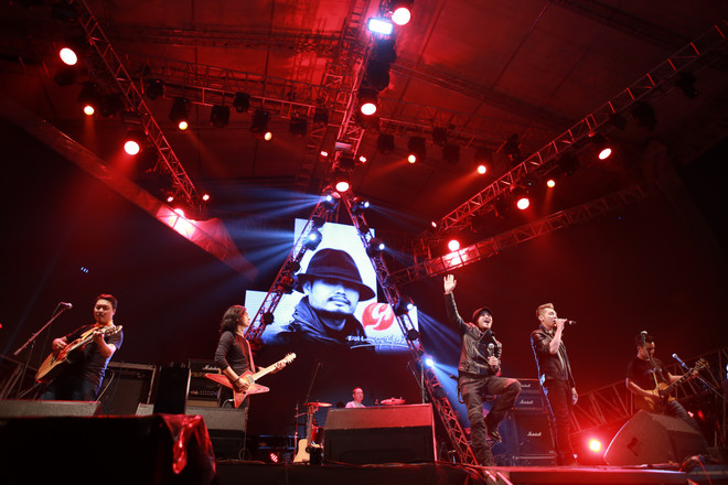 Dàn sao Việt “cháy” cùng live show Đôi bàn tay thắp lửa ảnh 19